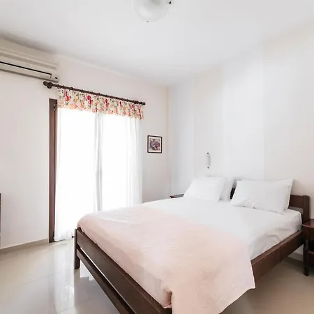 Guest house Theoxenia *
