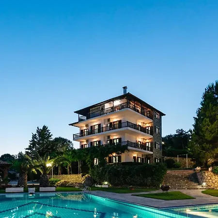 Theoxenia 4*