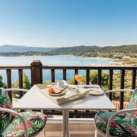 Theoxenia 4* Ormos Panagias