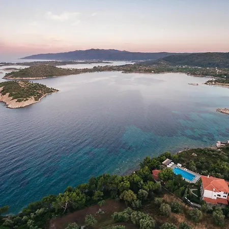 Theoxenia Ormos Panagias